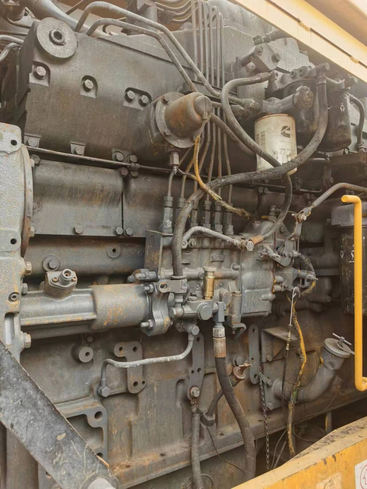 KOMATSU WA600-3 - Încărcător frontal pe pneuri: Foto 4 KOMATSU WA600-3 - Încărcător frontal pe pneuri: Foto 4