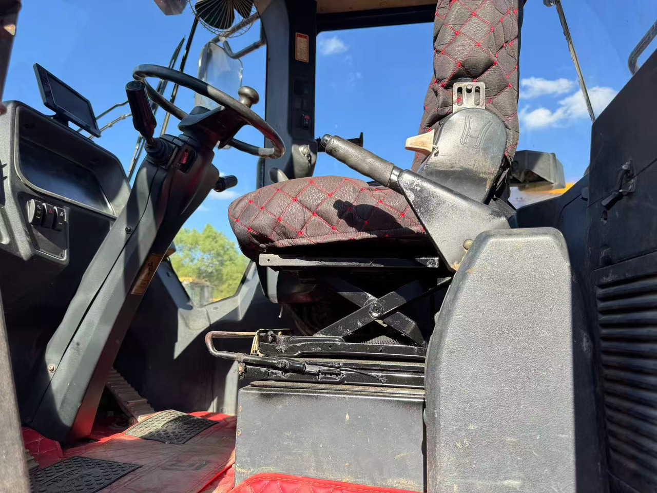 LIUGONG 856H - Încărcător frontal pe pneuri: Foto 5 LIUGONG 856H - Încărcător frontal pe pneuri: Foto 5