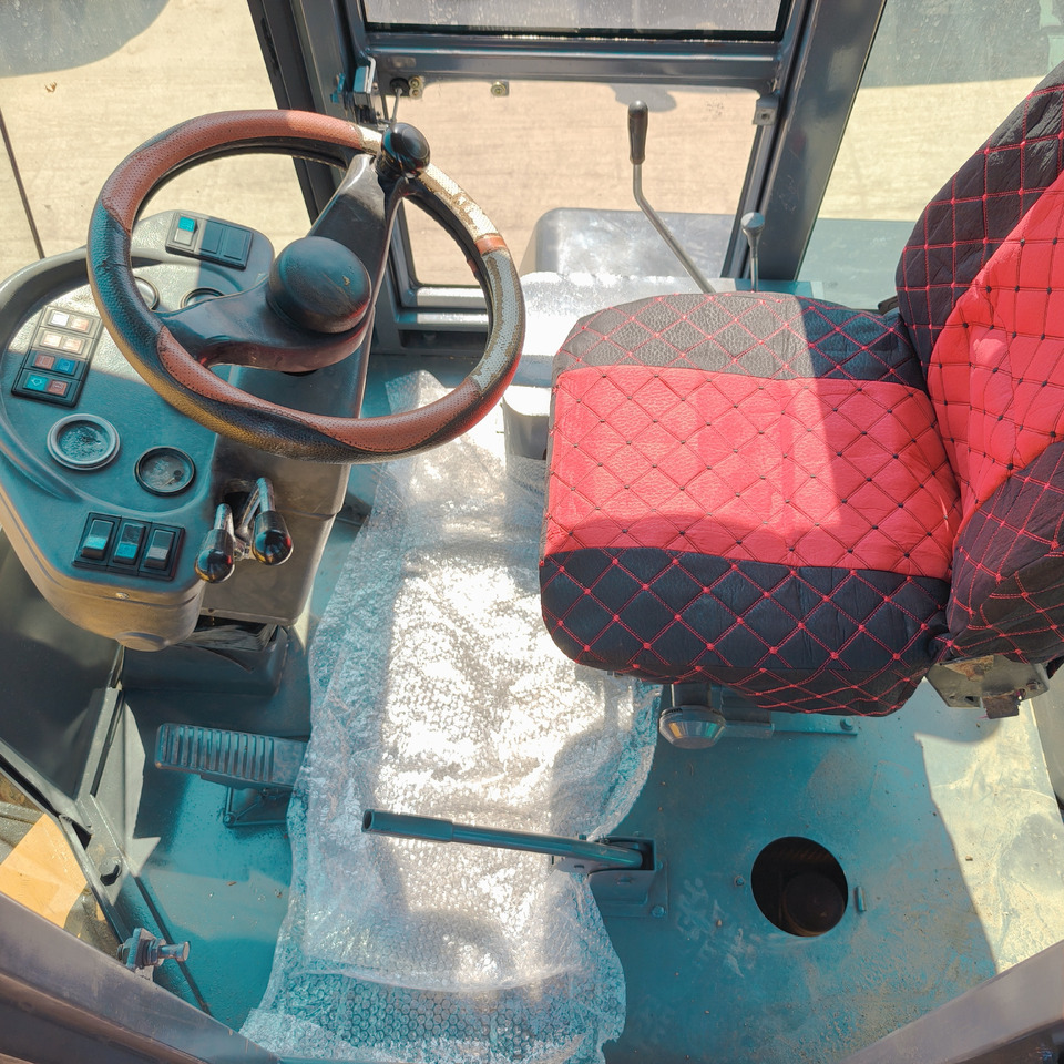 SDLG LGB680 - Buldoexcavator: Foto 4 SDLG LGB680 - Buldoexcavator: Foto 4