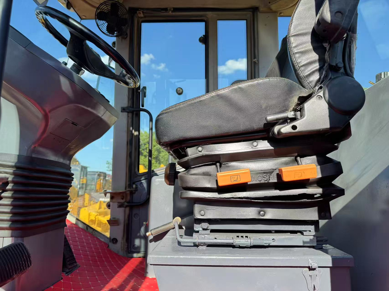 XCMG XS163J - Cilindru compactor pentru asfalt: Foto 4 XCMG XS163J - Cilindru compactor pentru asfalt: Foto 4