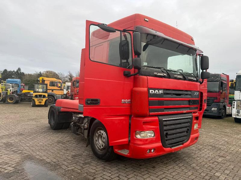 DAF XF 105.460 Tractor unit - Cap tractor: Foto 1 DAF XF 105.460 Tractor unit - Cap tractor: Foto 1