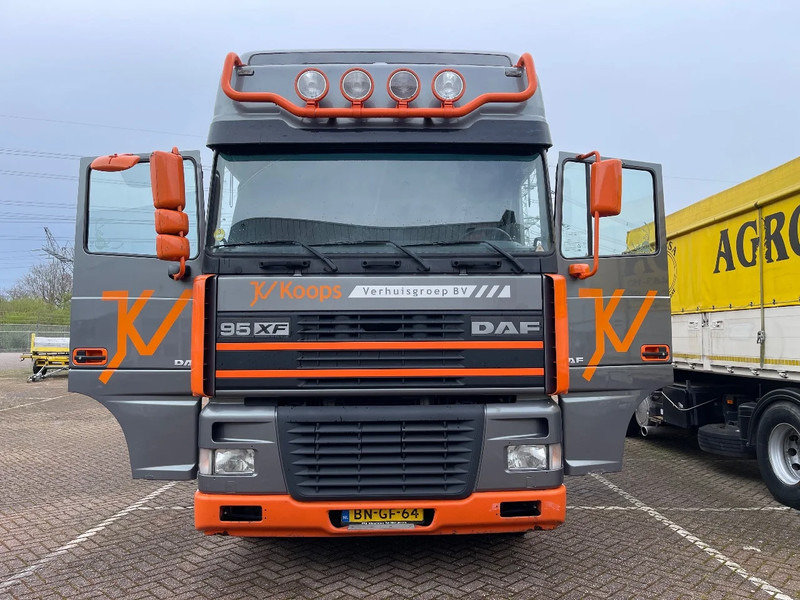 DAF XF 95.380 BOX TRUCK. Netherland Truck - Camion furgon: Foto 2 DAF XF 95.380 BOX TRUCK. Netherland Truck - Camion furgon: Foto 2