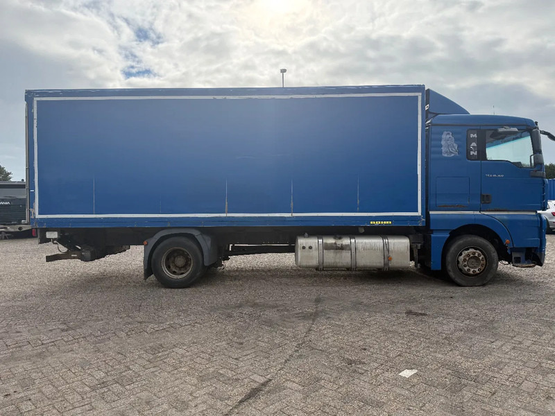 MAN TGA 18.360 BOX TRUCK - Camion furgon: Foto 5 MAN TGA 18.360 BOX TRUCK - Camion furgon: Foto 5