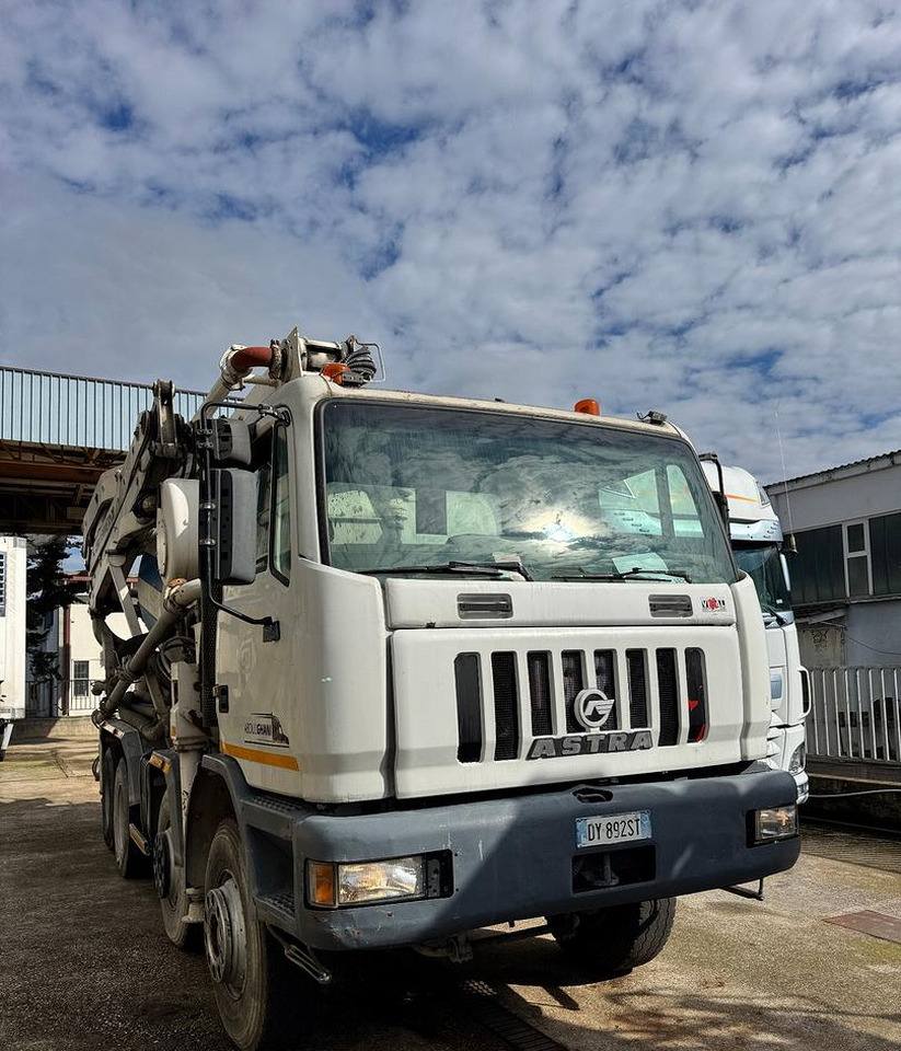 Betonpompa 28MT CIFA ASTRA HD84.38 - Autobetonieră cu pompă: Foto 4 Betonpompa 28MT CIFA ASTRA HD84.38 - Autobetonieră cu pompă: Foto 4