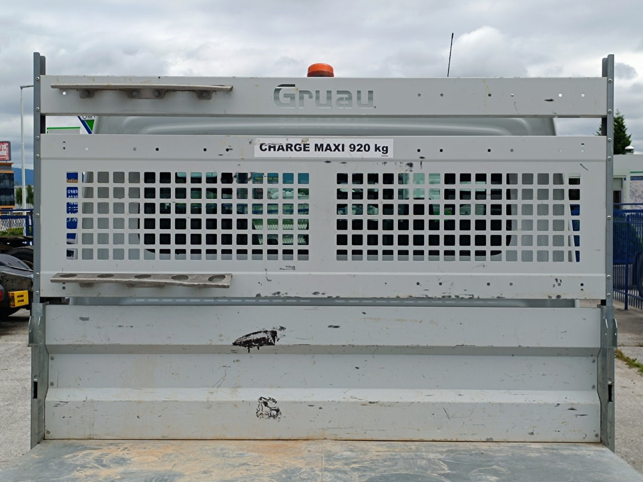 IVECO Daily 35C14 - Autoutilitară basculantă: Foto 4 IVECO Daily 35C14 - Autoutilitară basculantă: Foto 4