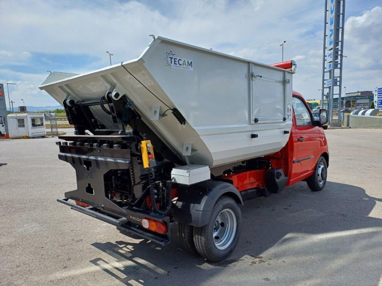 PIAGGIO porter NP6 - Autoutilitară basculantă: Foto 4 PIAGGIO porter NP6 - Autoutilitară basculantă: Foto 4
