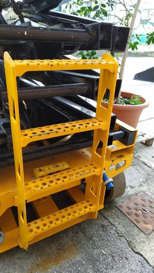 JCB S4550E - Platforma foarfeca: Foto 3 JCB S4550E - Platforma foarfeca: Foto 3