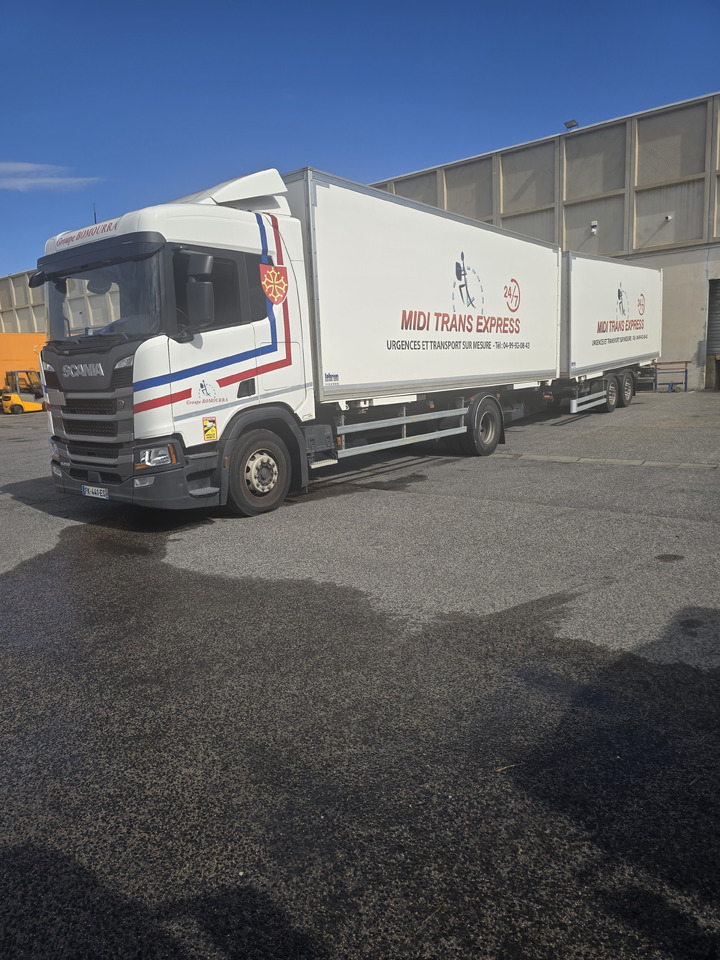 SCANIA R 450 - Camion transport containere/ Swap body: Foto 3 SCANIA R 450 - Camion transport containere/ Swap body: Foto 3