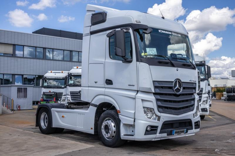 Mercedes ACTROS 1845 LS - Cap tractor: Foto 2 Mercedes ACTROS 1845 LS - Cap tractor: Foto 2