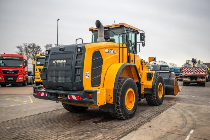 Hyundai HL955XT - Încărcător frontal pe pneuri: Foto 3 Hyundai HL955XT - Încărcător frontal pe pneuri: Foto 3