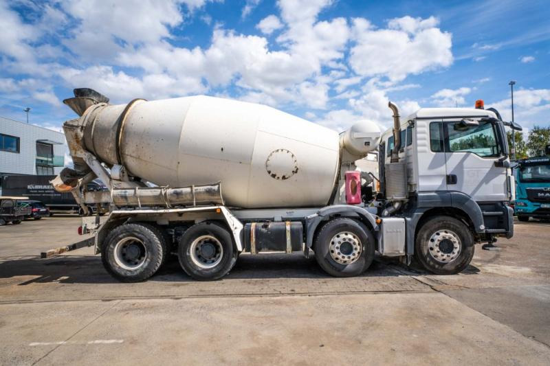 MAN TGS 32 360 BB+ LIEBHERR 9m3 - Autobetonieră: Foto 3 MAN TGS 32 360 BB+ LIEBHERR 9m3 - Autobetonieră: Foto 3