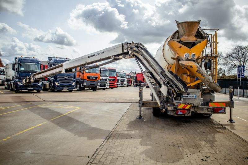 MAN TGS 32.400BB+LIEBHERR 8M³+BAND/TAPIS 16m - Autobetonieră: Foto 3 MAN TGS 32.400BB+LIEBHERR 8M³+BAND/TAPIS 16m - Autobetonieră: Foto 3