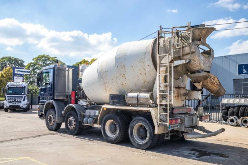 Mercedes ACTROS 3241 BB-MP2+STETTER - Autobetonieră: Foto 4 Mercedes ACTROS 3241 BB-MP2+STETTER - Autobetonieră: Foto 4