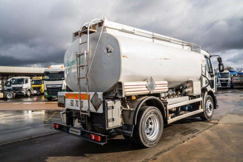 Renault MIDLUM 280+TANK 12.500L/5 Comp. - Camion cisternă: Foto 3 Renault MIDLUM 280+TANK 12.500L/5 Comp. - Camion cisternă: Foto 3