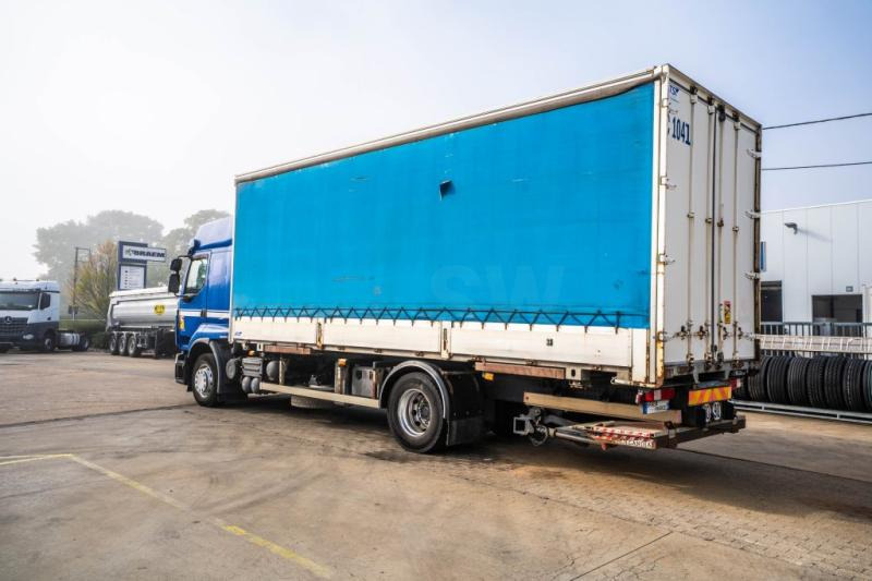 Renault PREMIUM 380 DXI+ DHOLLANDIA - Camion cu prelată: Foto 5 Renault PREMIUM 380 DXI+ DHOLLANDIA - Camion cu prelată: Foto 5