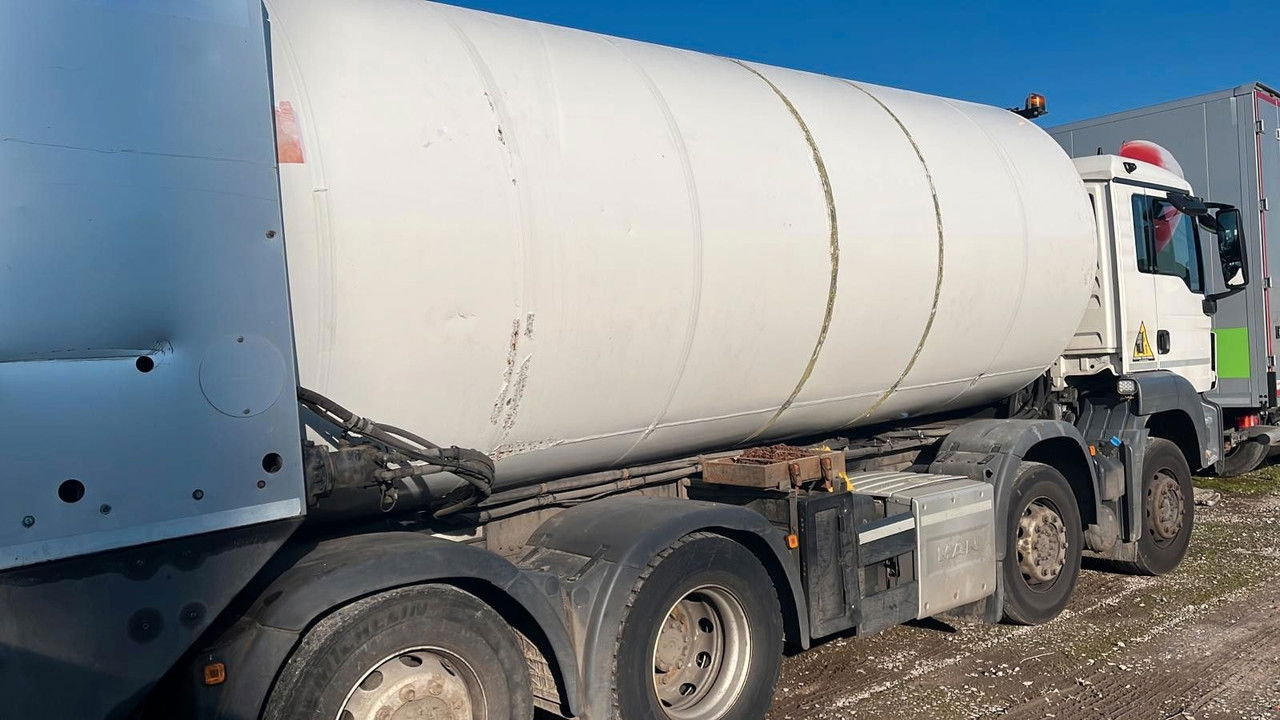 MAN TGS 35.360 8x2 - Autogunoiere: Foto 1 MAN TGS 35.360 8x2 - Autogunoiere: Foto 1