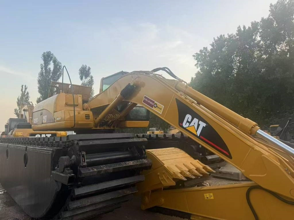 CAT 320 C - Excavator pe şenile: Foto 3 CAT 320 C - Excavator pe şenile: Foto 3