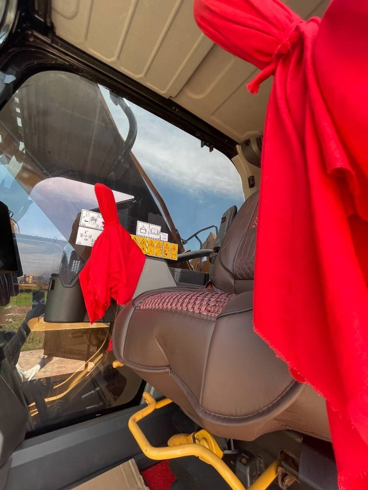 CAT 330GC - Excavator pe şenile: Foto 2 CAT 330GC - Excavator pe şenile: Foto 2