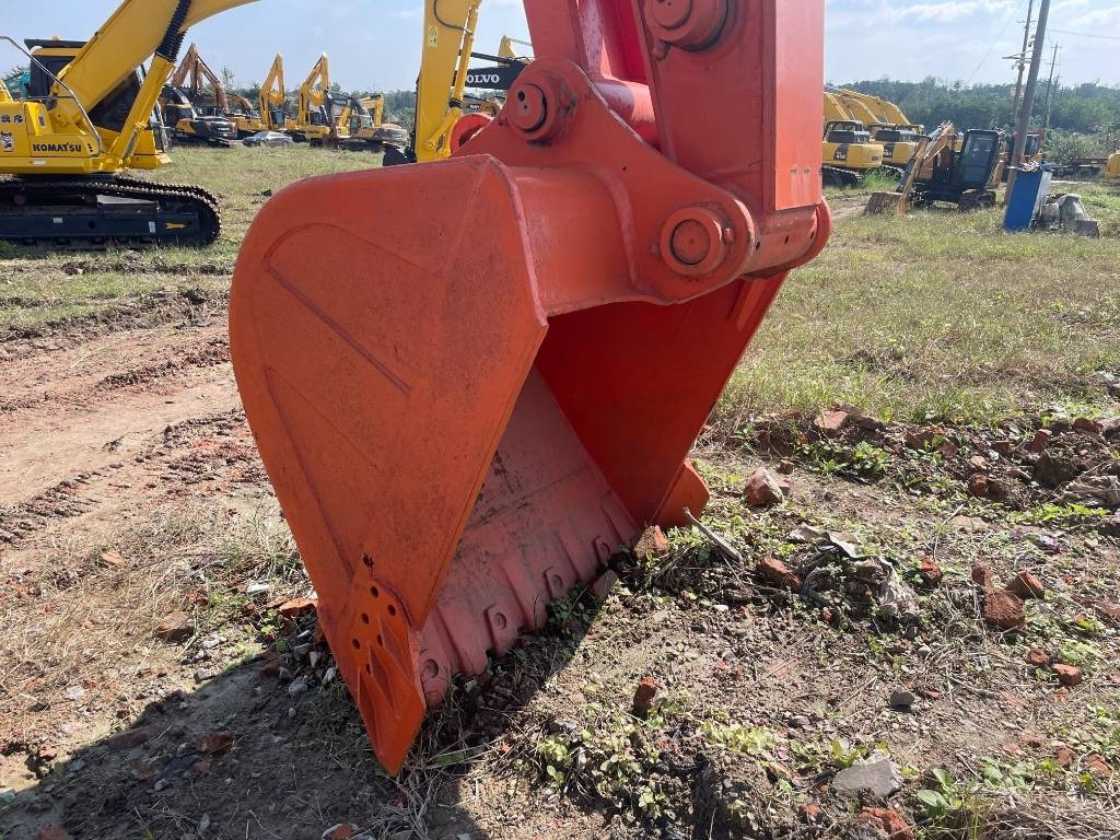 Hitachi ZX 240 - Excavator pe şenile: Foto 5 Hitachi ZX 240 - Excavator pe şenile: Foto 5