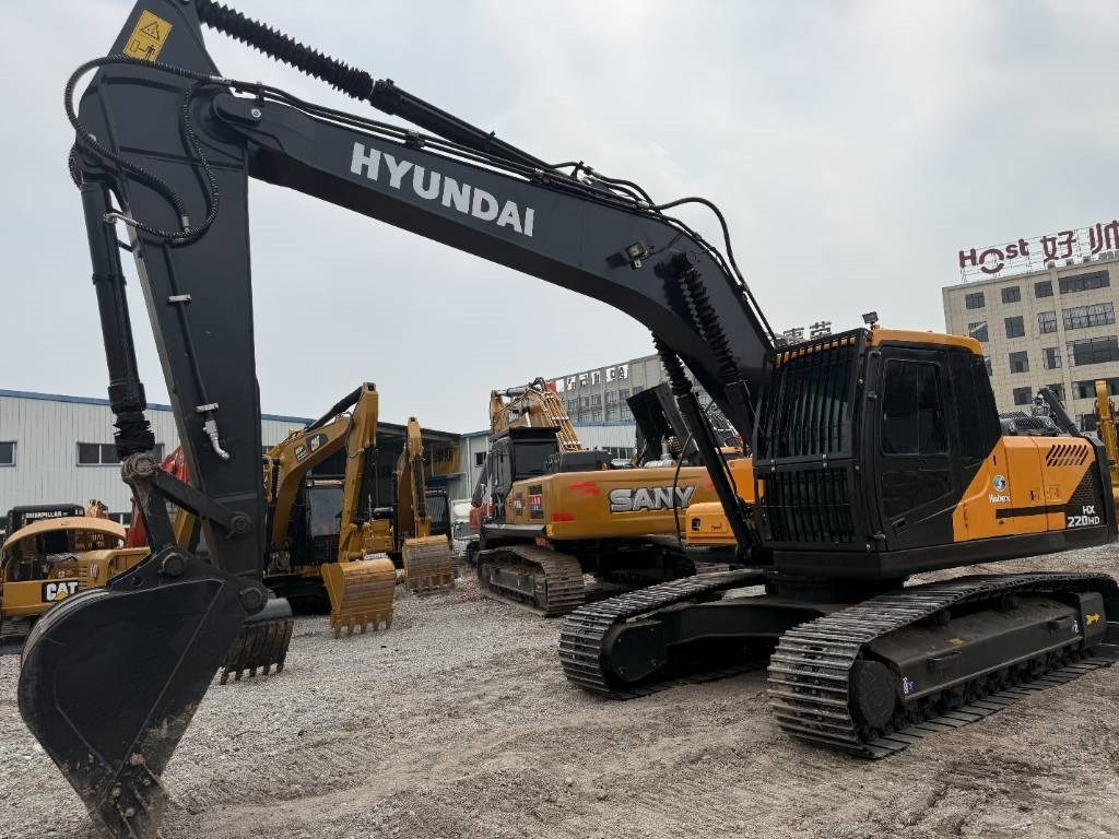 Hyundai HX 220 - Excavator pe şenile: Foto 3 Hyundai HX 220 - Excavator pe şenile: Foto 3