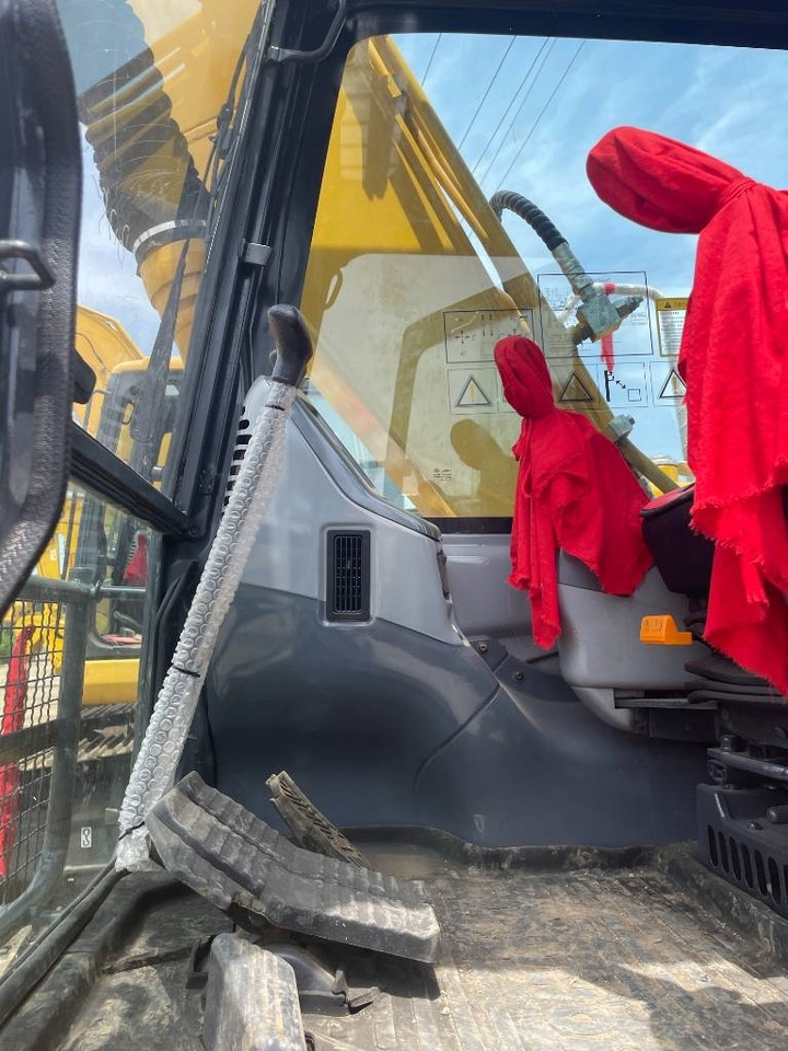 Komatsu PC 130 - Excavator pe şenile: Foto 4 Komatsu PC 130 - Excavator pe şenile: Foto 4