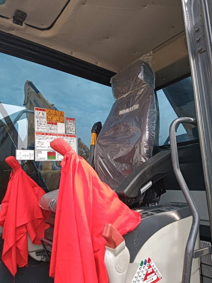 Komatsu PC 130 - Excavator pe şenile: Foto 4 Komatsu PC 130 - Excavator pe şenile: Foto 4