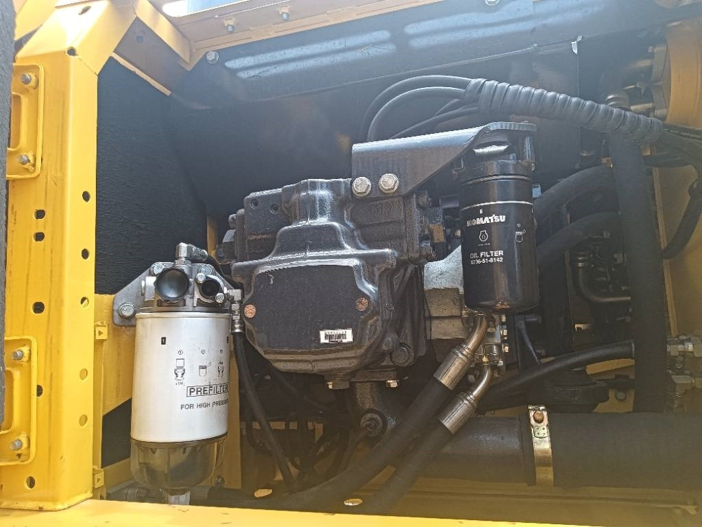 Komatsu PC 240 - Excavator pe şenile: Foto 2 Komatsu PC 240 - Excavator pe şenile: Foto 2