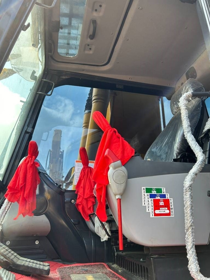 Komatsu PC 240 - Excavator pe şenile: Foto 5 Komatsu PC 240 - Excavator pe şenile: Foto 5