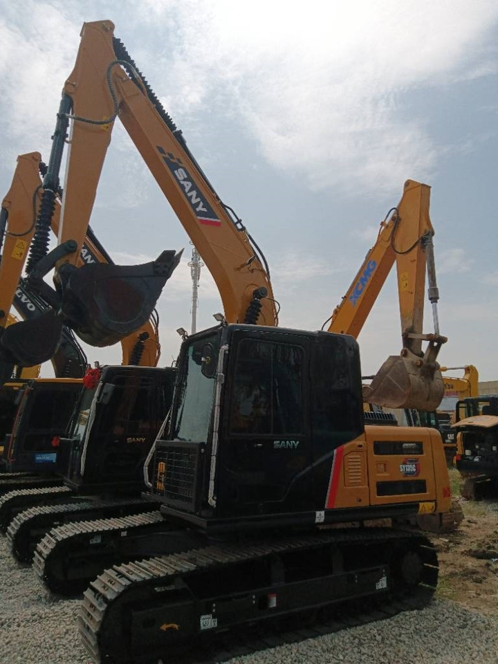 Sany 135 - Excavator pe şenile: Foto 3 Sany 135 - Excavator pe şenile: Foto 3