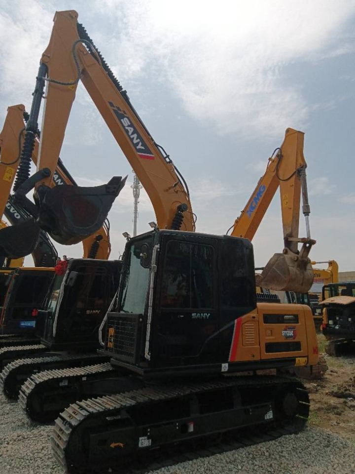 Sany 135 - Excavator pe şenile: Foto 2 Sany 135 - Excavator pe şenile: Foto 2