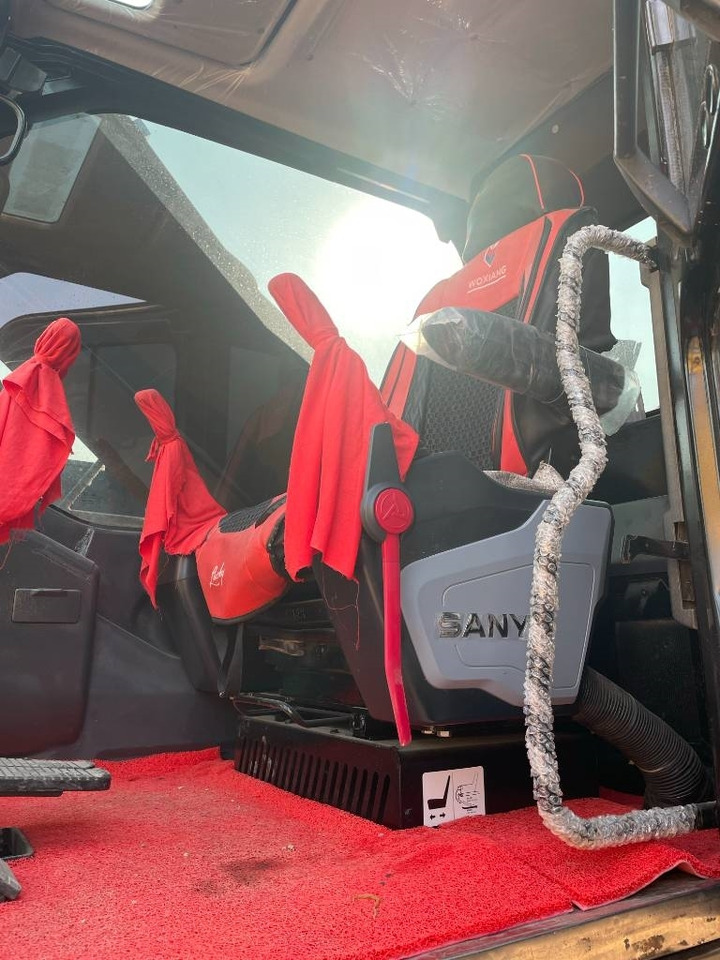 Sany SY 235 - Excavator pe şenile: Foto 2 Sany SY 235 - Excavator pe şenile: Foto 2