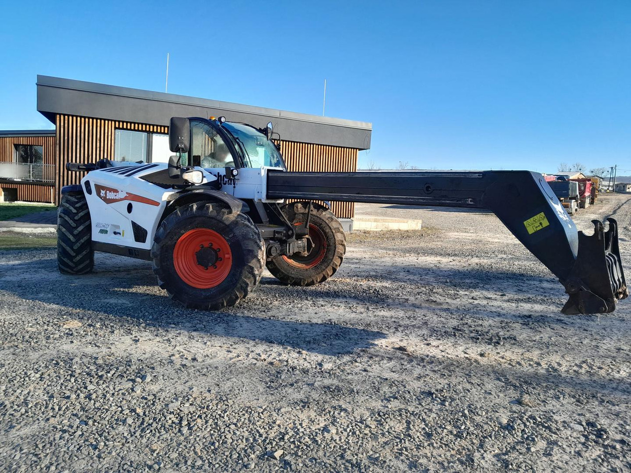 Bobcat TL, 38-70 Agri , HF 135 HP AGRI STAGE V - Stivuitor telescopic: Foto 2 Bobcat TL, 38-70 Agri , HF 135 HP AGRI STAGE V - Stivuitor telescopic: Foto 2