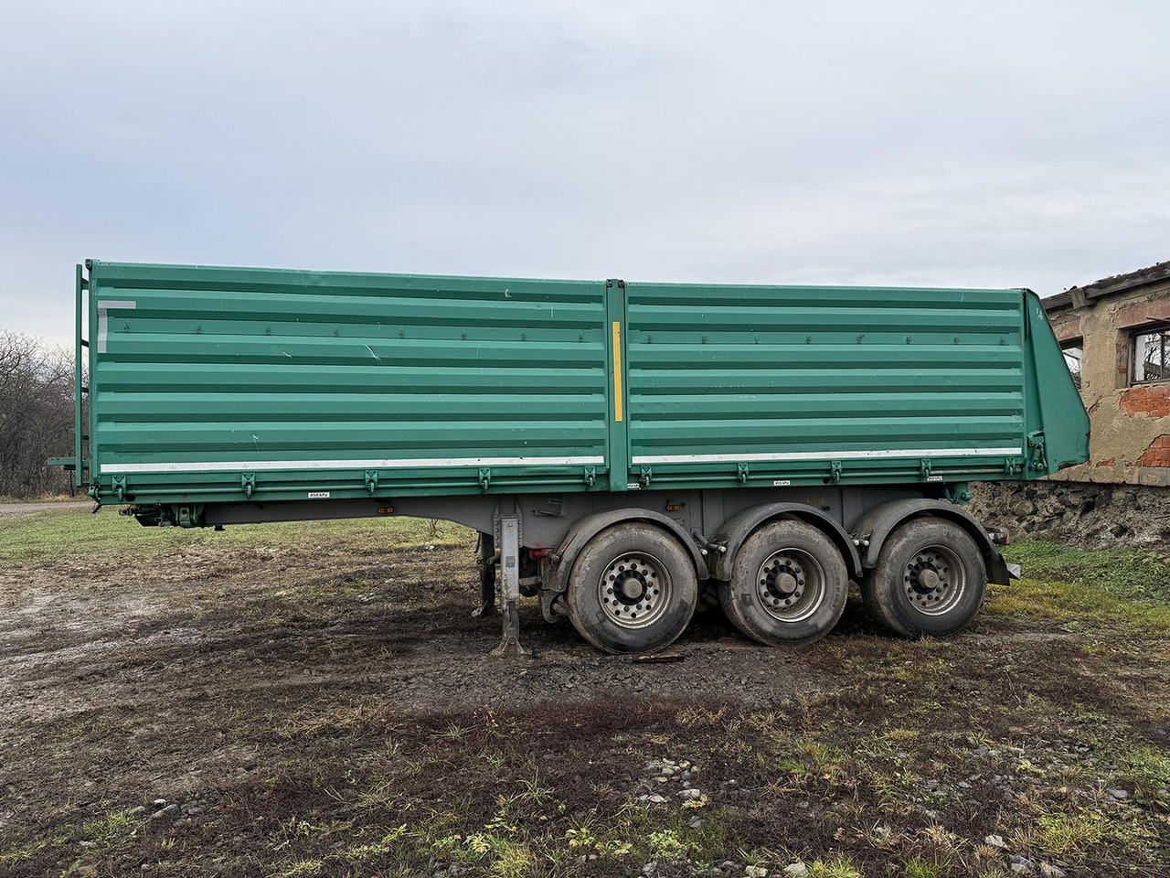 Schwarzmuller náves, náves, 3 stranný - Semiremorcă basculantă: Foto 1 Schwarzmuller náves, náves, 3 stranný - Semiremorcă basculantă: Foto 1