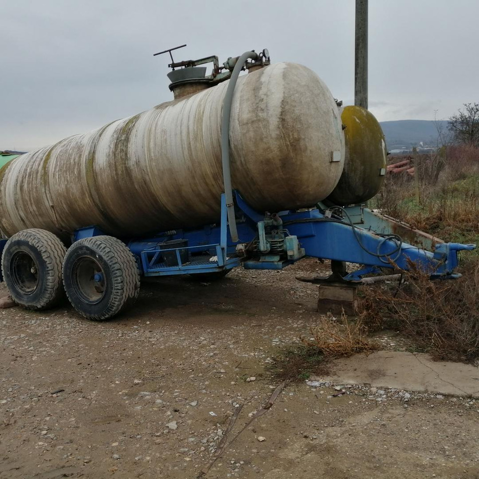VEB FKB, 1/0, Cisterna 10000l - Remorcă cisternă: Foto 1 VEB FKB, 1/0, Cisterna 10000l - Remorcă cisternă: Foto 1
