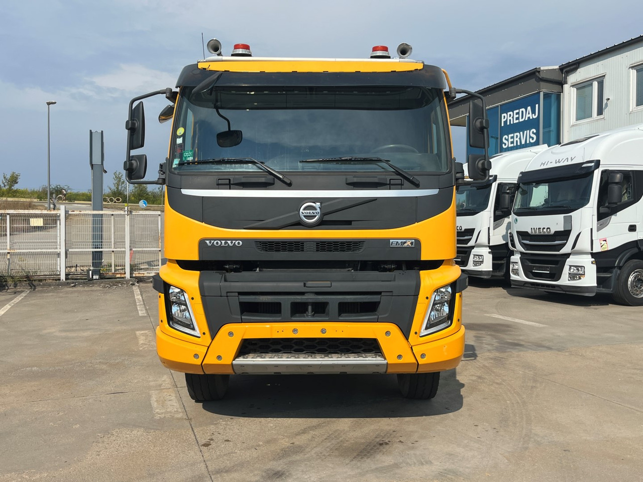VOLVO FMX 460, 8x4, 2017, HIAB 188 - Camion basculantă, Camion cu macara: Foto 2 VOLVO FMX 460, 8x4, 2017, HIAB 188 - Camion basculantă, Camion cu macara: Foto 2