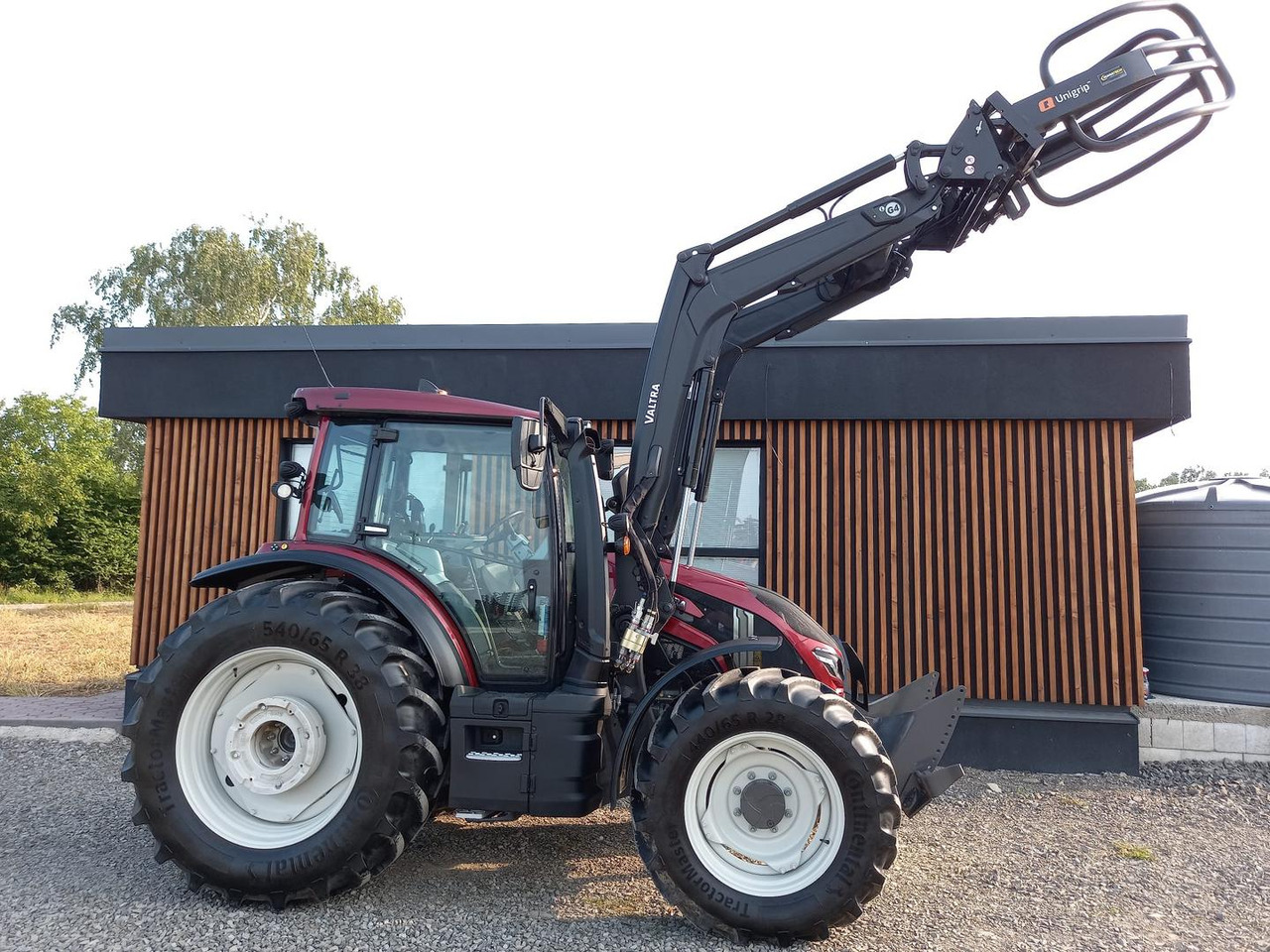 Valtra G, Agco power MBTN - D5, 115 A - Tractor agricol: Foto 1 Valtra G, Agco power MBTN - D5, 115 A - Tractor agricol: Foto 1