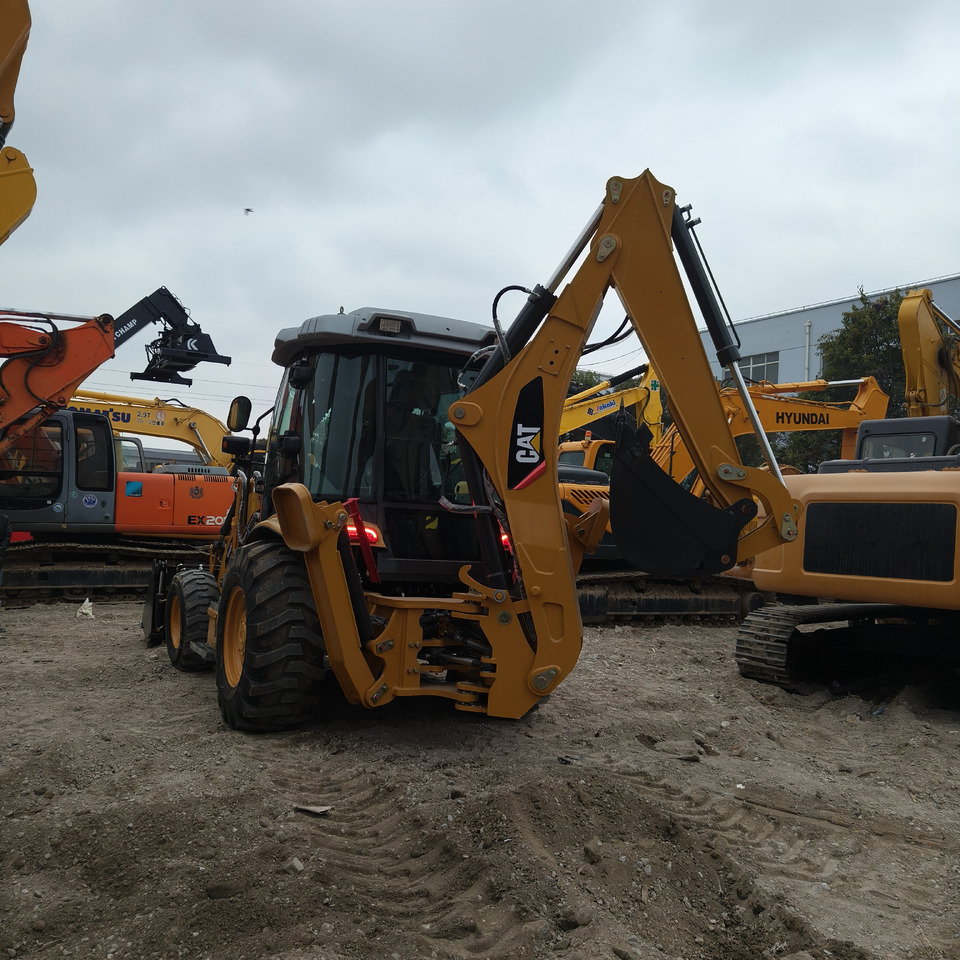 CATERPILLAR 420F - Buldoexcavator: Foto 3 CATERPILLAR 420F - Buldoexcavator: Foto 3