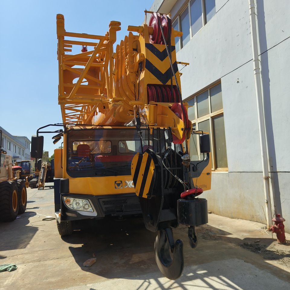 XCMG QY70K Used truck crane - Automacara: Foto 3 XCMG QY70K Used truck crane - Automacara: Foto 3