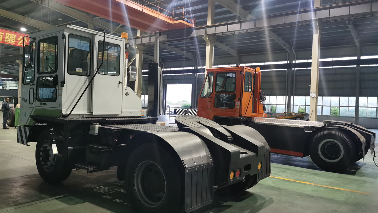 JSIE JSIE175 - Cap tractor: Foto 4 JSIE JSIE175 - Cap tractor: Foto 4