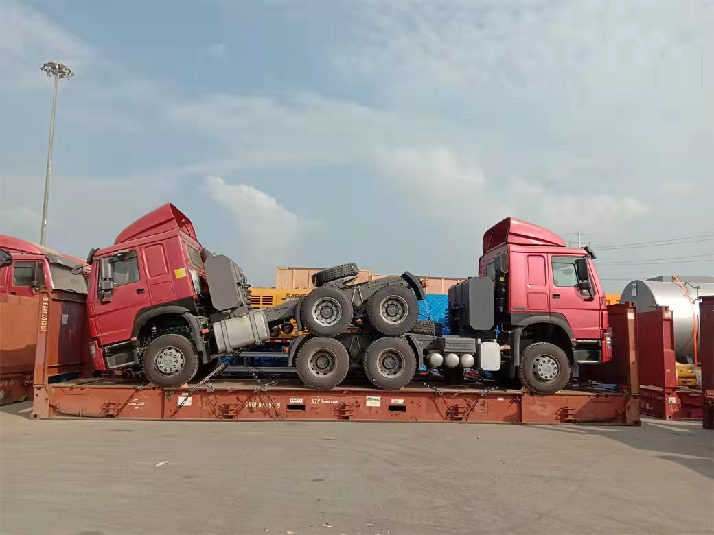 SINOTRUK ZZ4257V3247B - Cap tractor: Foto 2 SINOTRUK ZZ4257V3247B - Cap tractor: Foto 2