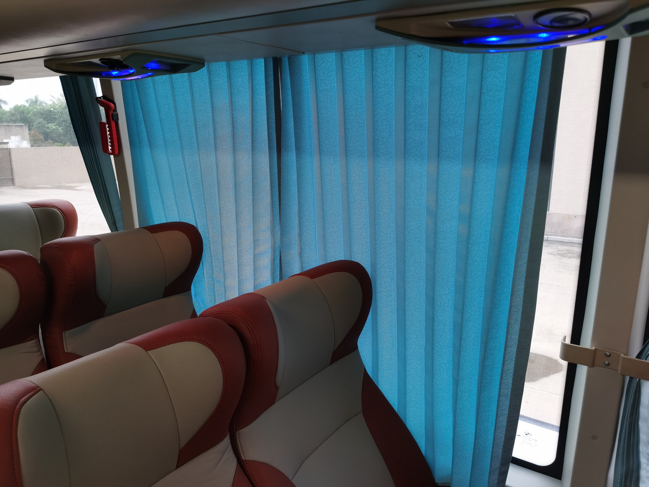 KINGLONG XMQ6127 - Autocar: Foto 1 KINGLONG XMQ6127 - Autocar: Foto 1