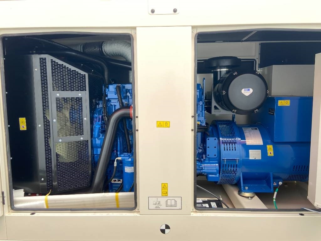 FG Wilson P400-3 - 400 kVA Genset - DPX-16017 - Generator electric: Foto 4 FG Wilson P400-3 - 400 kVA Genset - DPX-16017 - Generator electric: Foto 4