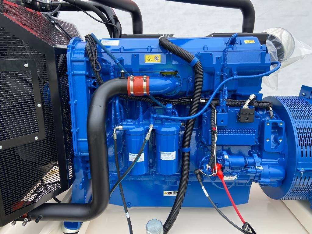 FG Wilson P715-3 - 715 kVA Open Genset - DPX-16023-O - Generator electric: Foto 4 FG Wilson P715-3 - 715 kVA Open Genset - DPX-16023-O - Generator electric: Foto 4