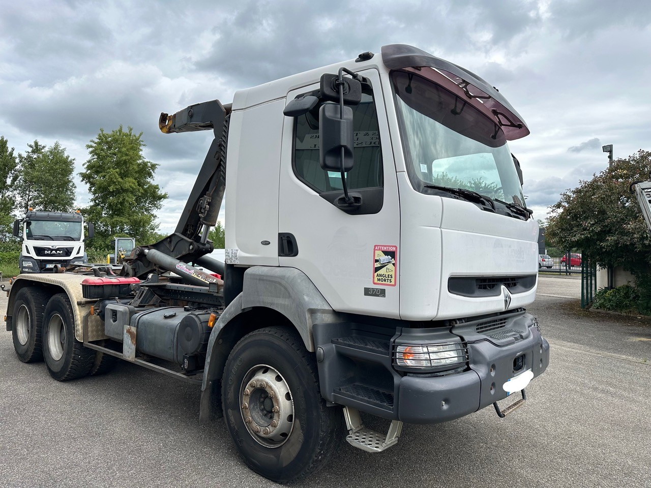 RENAULT KERAX 370 DCI - Camion cu cârlig: Foto 4 RENAULT KERAX 370 DCI - Camion cu cârlig: Foto 4