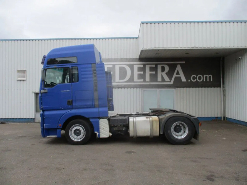 MAN TGA , FOR PARTS ONLY , NO ENGINE AND GEARBOX - Cap tractor: Foto 2 MAN TGA , FOR PARTS ONLY , NO ENGINE AND GEARBOX - Cap tractor: Foto 2