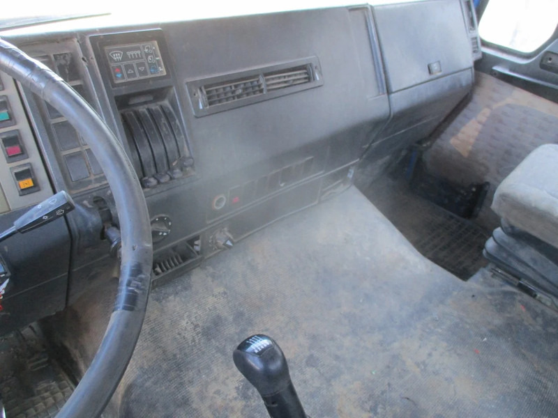 Camion basculantă MAN 19.422 , Manual , 3 way tipper , Spring suspension: Foto 12 Camion basculantă MAN 19.422 , Manual , 3 way tipper , Spring suspension: Foto 12