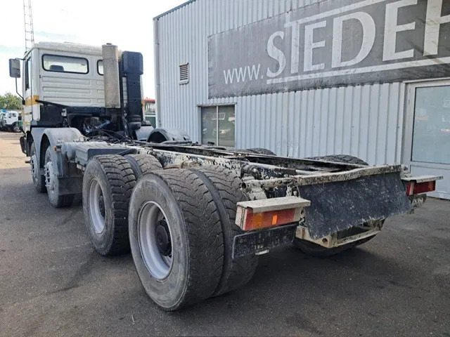 MAN 35-364 / FE 360 A , 8x4 , Spring Suspension , ZF Manual , Airco - Camion şasiu: Foto 5 MAN 35-364 / FE 360 A , 8x4 , Spring Suspension , ZF Manual , Airco - Camion şasiu: Foto 5