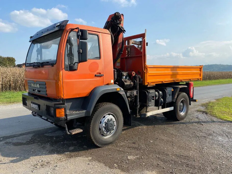 MAN LE 18-280 , 4X4 , Tipper , Palfinger PK 9501 - Camion basculantă, Camion cu macara: Foto 3 MAN LE 18-280 , 4X4 , Tipper , Palfinger PK 9501 - Camion basculantă, Camion cu macara: Foto 3