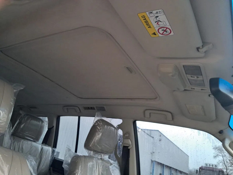 Automobil Mitsubishi Pajero GLS 3.5 - V6 , 4x4 , 7 Pers. , Full option: Foto 19 Automobil Mitsubishi Pajero GLS 3.5 - V6 , 4x4 , 7 Pers. , Full option: Foto 19