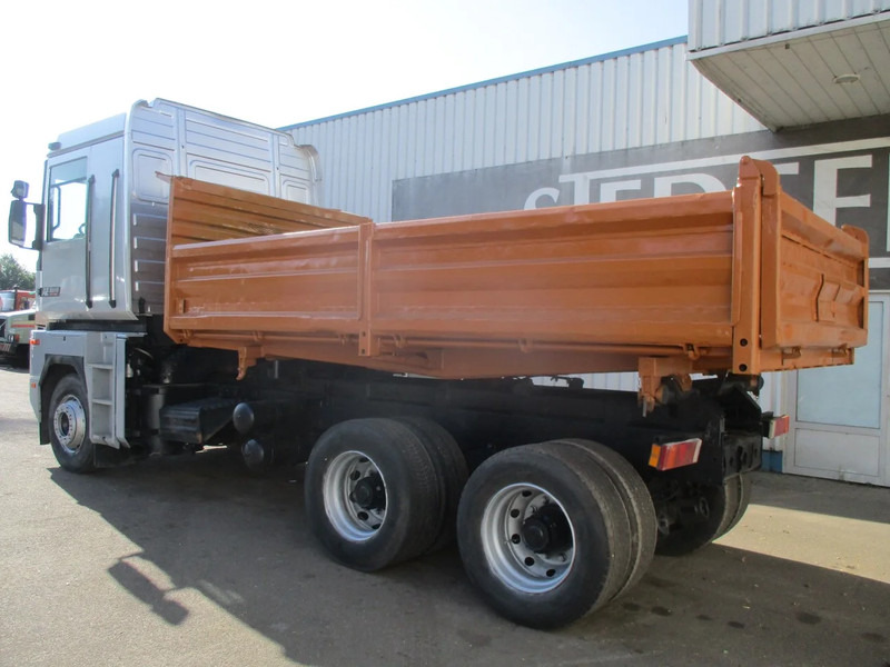 Renault Magnum AE 385 TI , 6x4, 3 Way Tipper ,Manual , Airco ,Spring suspension - Camion basculantă: Foto 5 Renault Magnum AE 385 TI , 6x4, 3 Way Tipper ,Manual , Airco ,Spring suspension - Camion basculantă: Foto 5